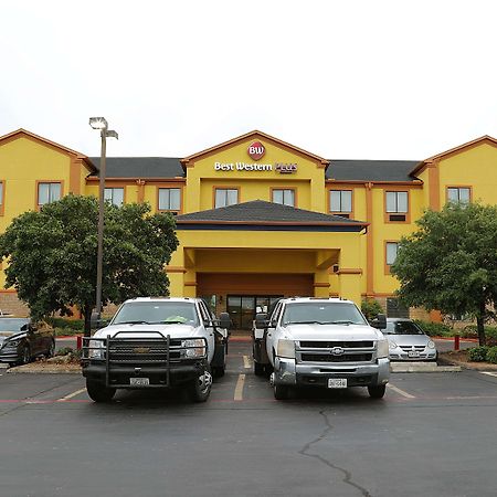 Best Western Plus Schulenburg Inn & Suites Exterior photo